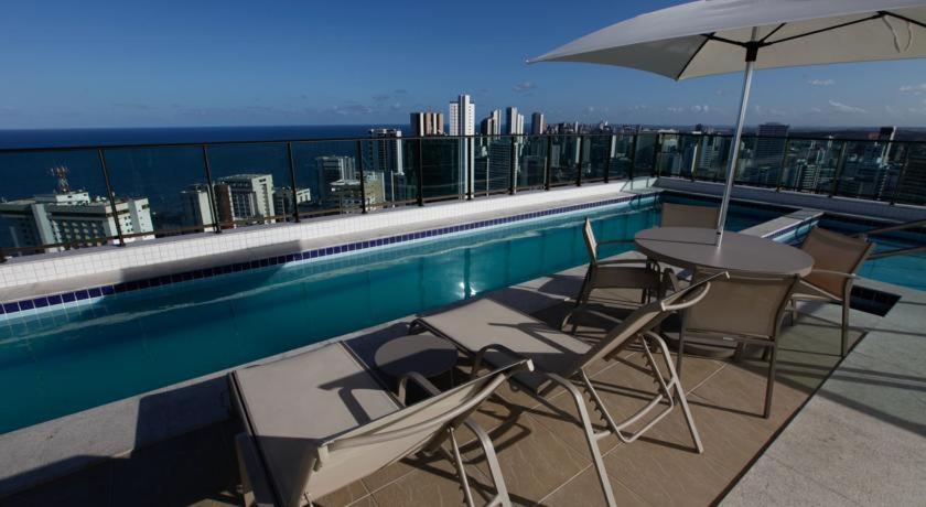 Apartment Class Boa Viagem - 100 Metros Da Recife